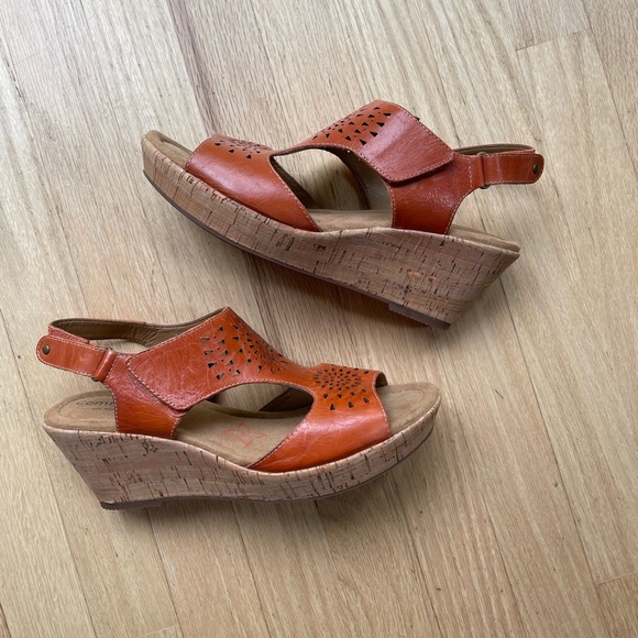 Comfortiva Leather Cork Wedge Sandals Size 8.5 in Excellent Condition - Picture 3 of 13